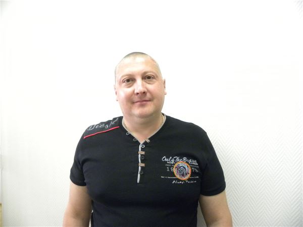 Помощник по хозяйству Александр